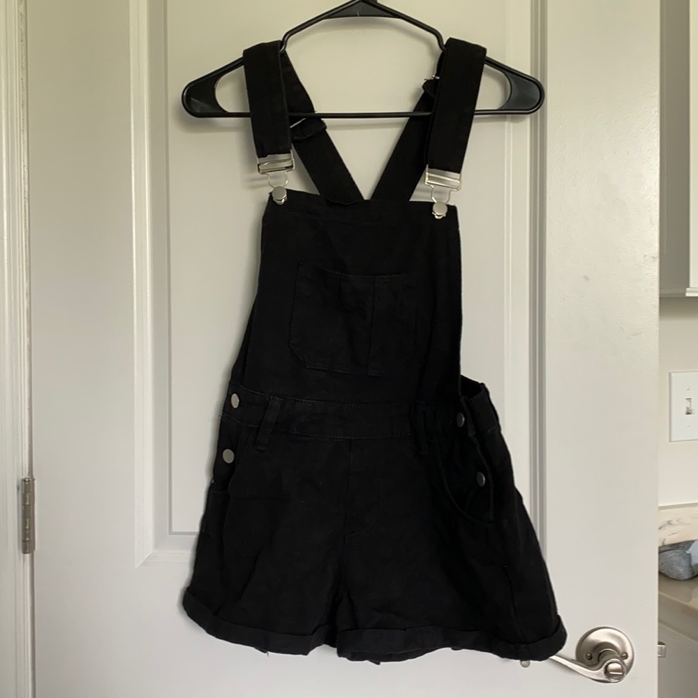Black jean overalls shorts